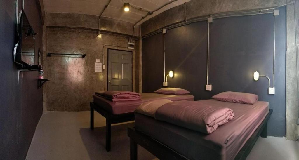 OYO 75332 Vm1 Hostel Bangkok Buitenkant foto