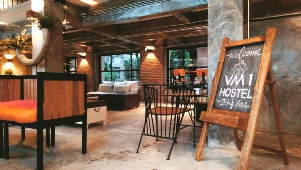 OYO 75332 Vm1 Hostel Bangkok Buitenkant foto
