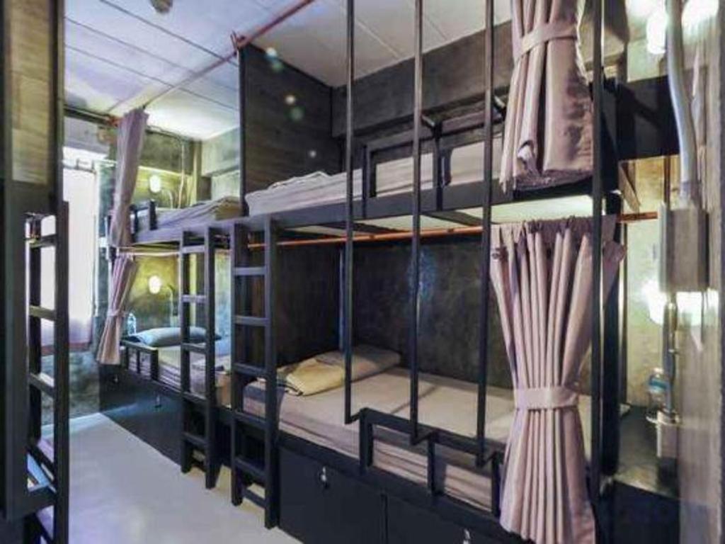 OYO 75332 Vm1 Hostel Bangkok Buitenkant foto