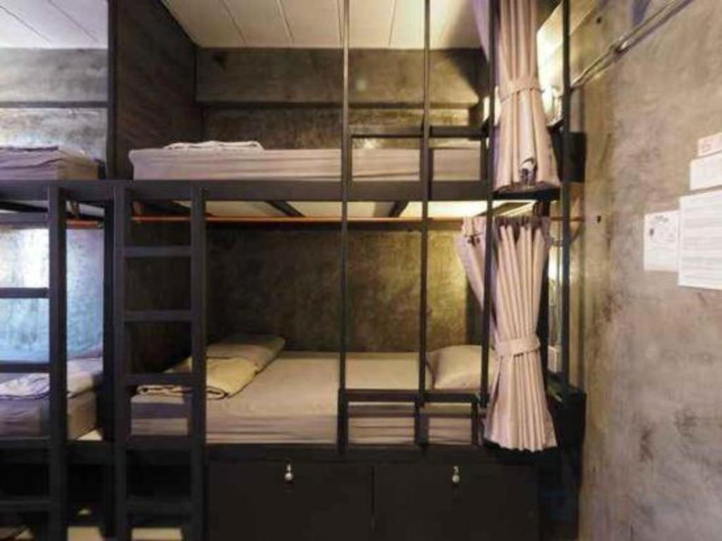 OYO 75332 Vm1 Hostel Bangkok Buitenkant foto