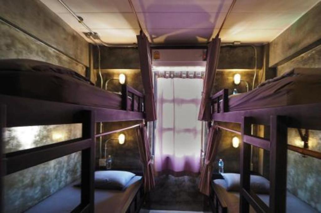 OYO 75332 Vm1 Hostel Bangkok Buitenkant foto