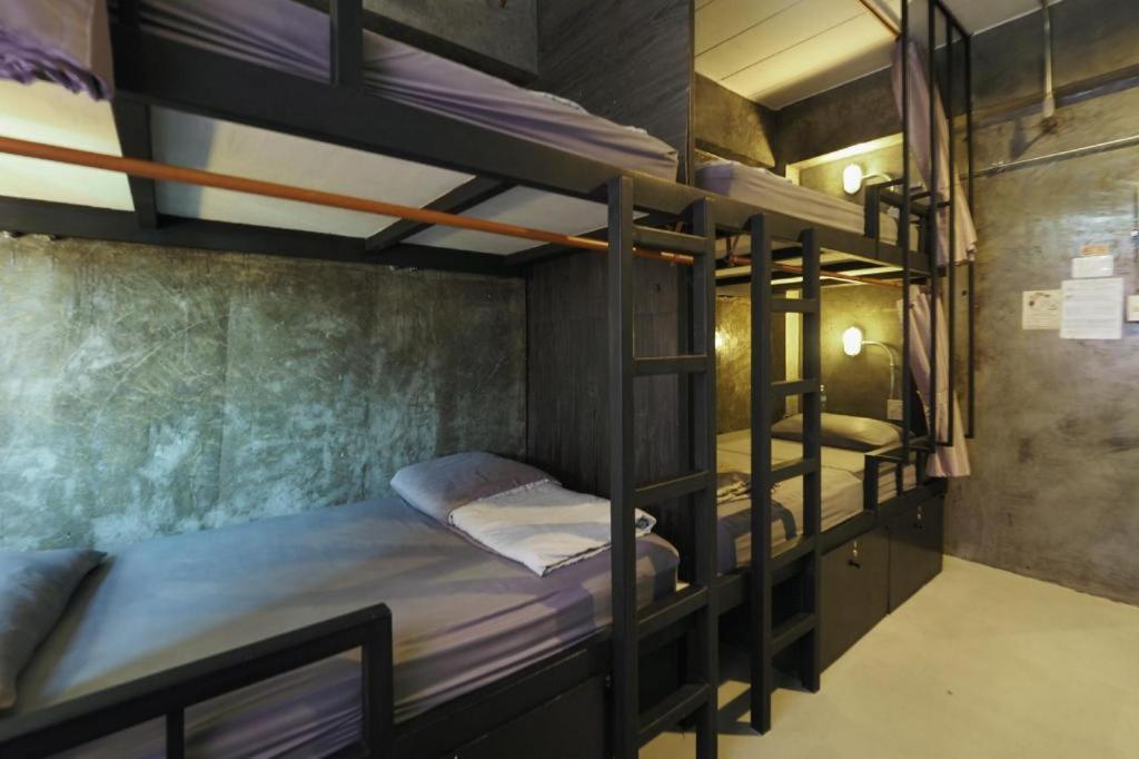 OYO 75332 Vm1 Hostel Bangkok Buitenkant foto