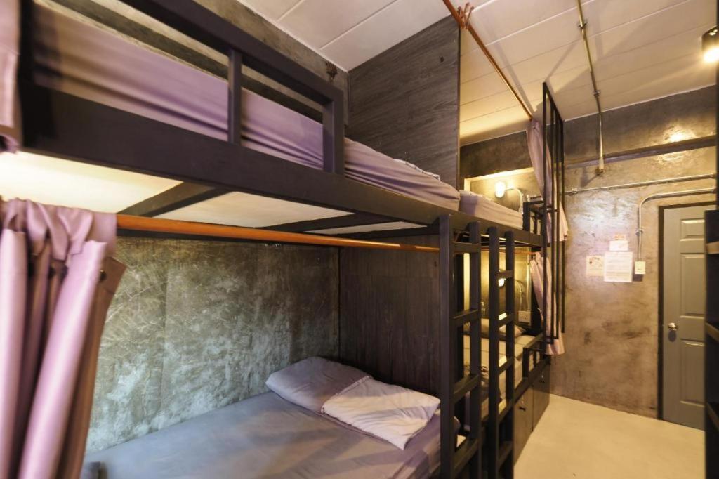 OYO 75332 Vm1 Hostel Bangkok Buitenkant foto